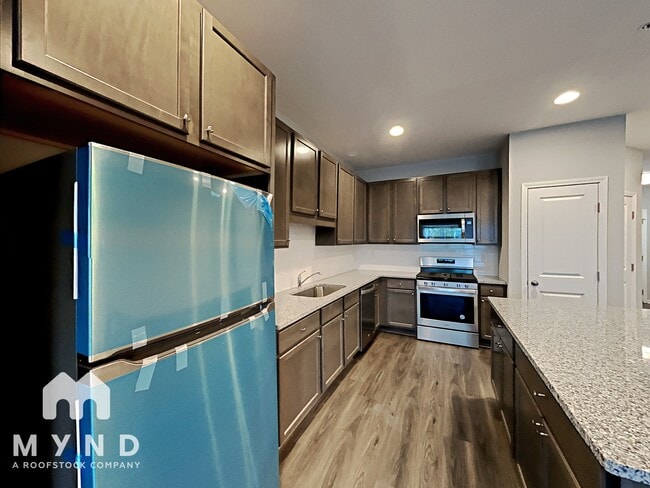 Building Photo - 2861 Regal Park Dr NW