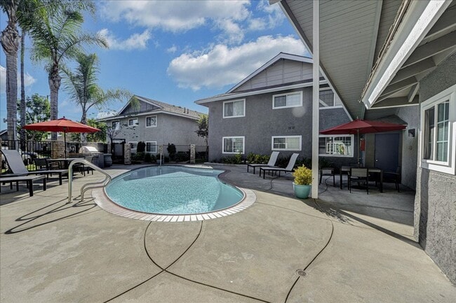 Foto del edificio - The Evergreens Apartment Homes