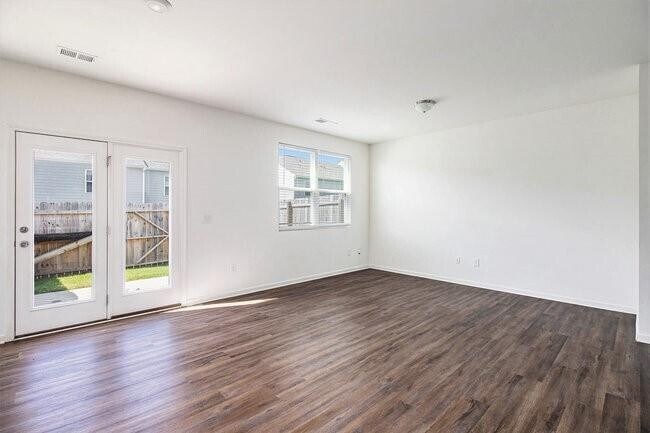 Foto del edificio - 1049 Paddington Dr