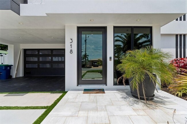 Building Photo - 318 La Hacienda Dr