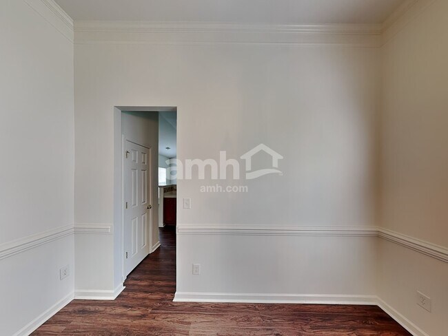 Foto del edificio - 13424 Planters Row Dr