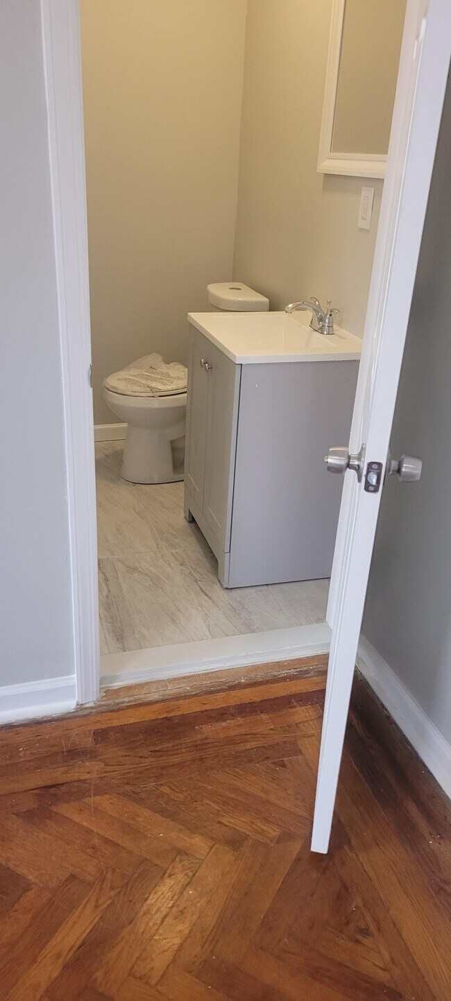 Bathroom - 99 Vassar Ave