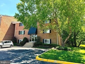 Building Photo - 3368 Hewitt Ave