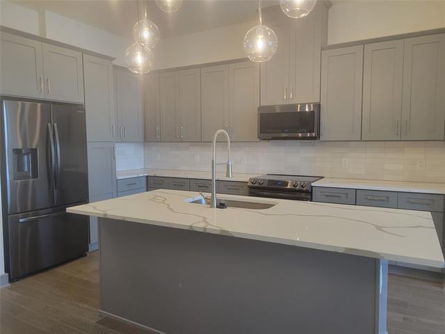 Foto del edificio - 2700 Old Denton Rd