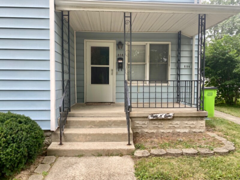 Primary Photo - 808 Putnam St