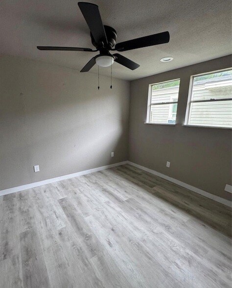 Foto del edificio - 5734 Grant Ave
