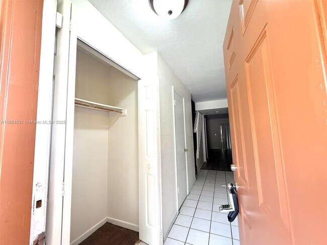 Building Photo - 4094 Sierra Terrace