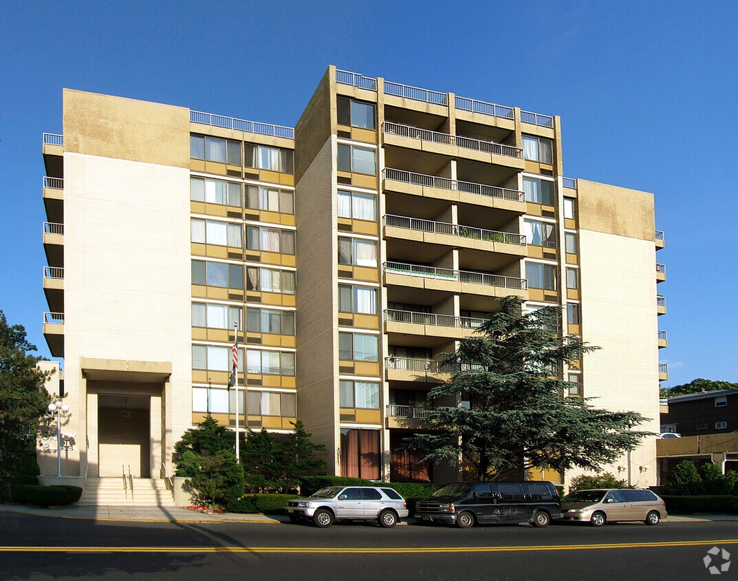 View from the northwest - Savoy Plaza