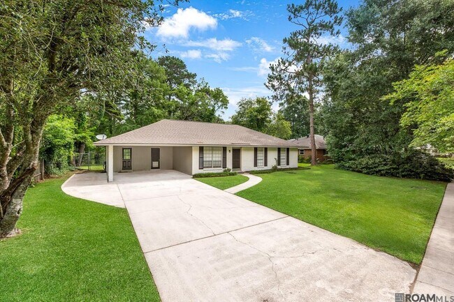 Foto del edificio - 7141 Boone Ave