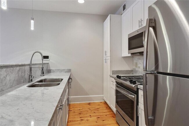 Foto del edificio - 1005 Decatur St