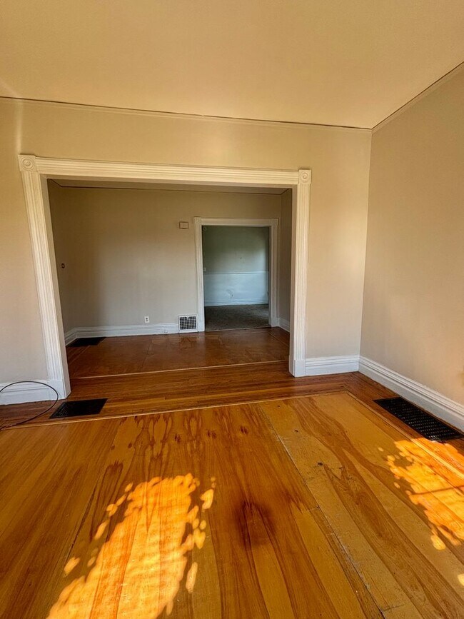 Foto del edificio - 904 S Burdick St