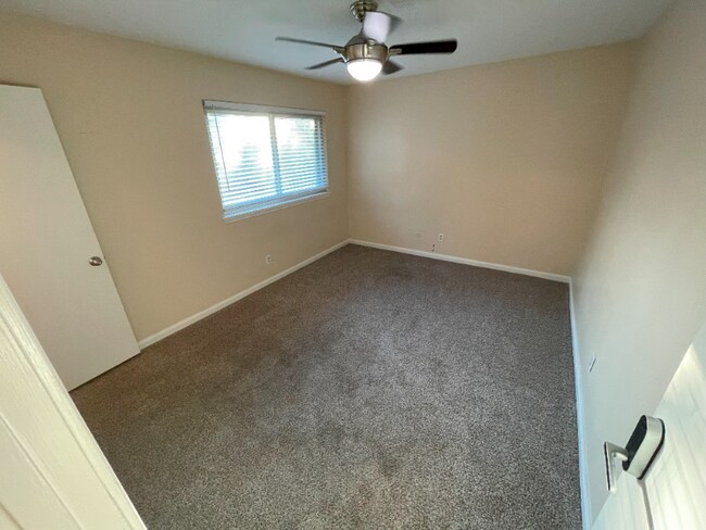 Foto del edificio - 14111 Wickersham Ln