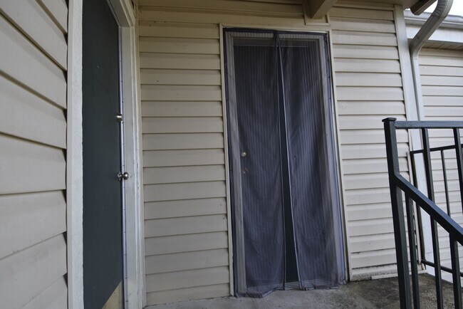 Foto del edificio - 6747 Quail Hollow Ct