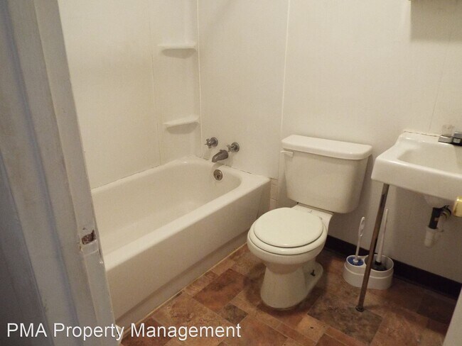 Building Photo - 1210 Sanpat Ln