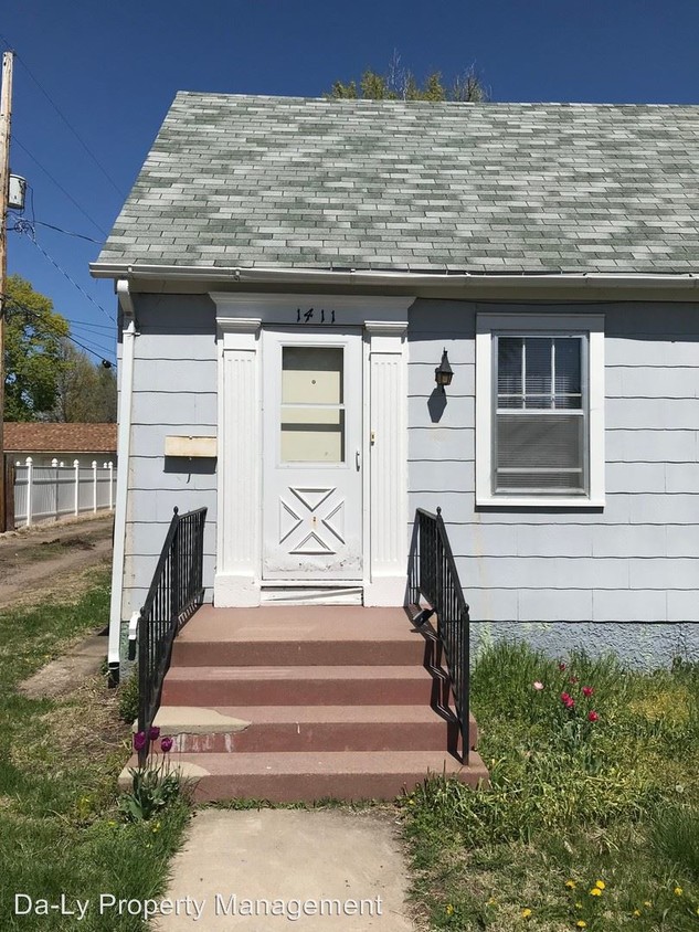 Foto principal - 1409-1411 N Wheeler Ave