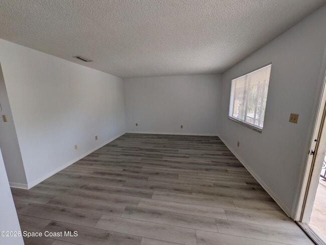 Building Photo - 225 Knox McRae Dr