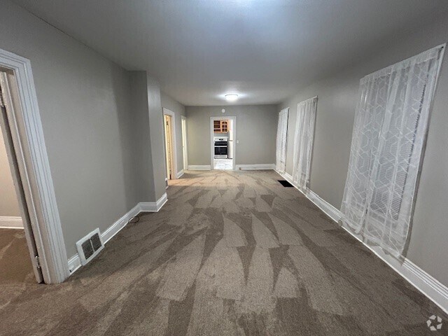 Building Photo - 2114 Cherry St
