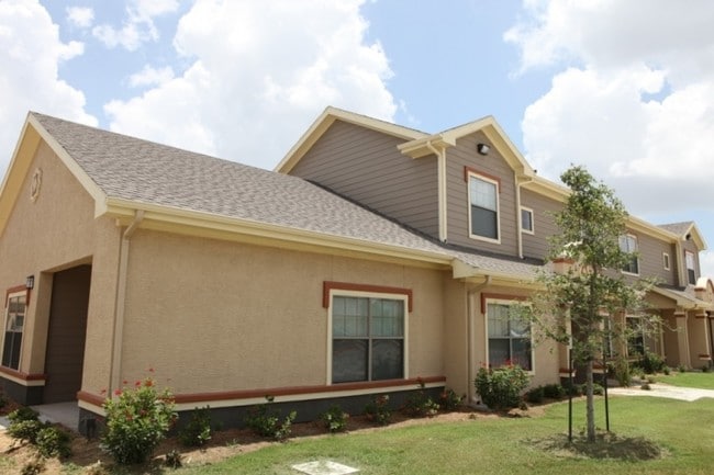 Building Photo - Parkview Terrace Apartments