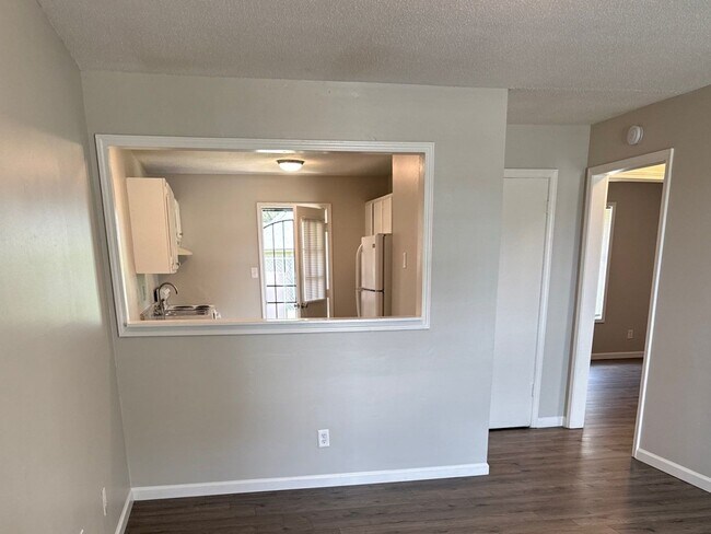 Building Photo - 26 Foxboro Cv