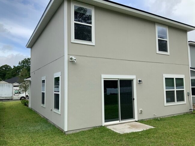 Building Photo - BEAUTIFUL NEW HOME