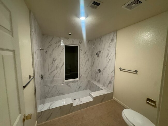 Building Photo - 82338 Gable Dr