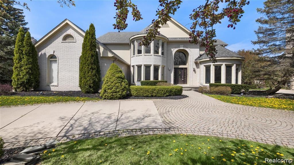 Primary Photo - 6663 Tree Knoll Dr