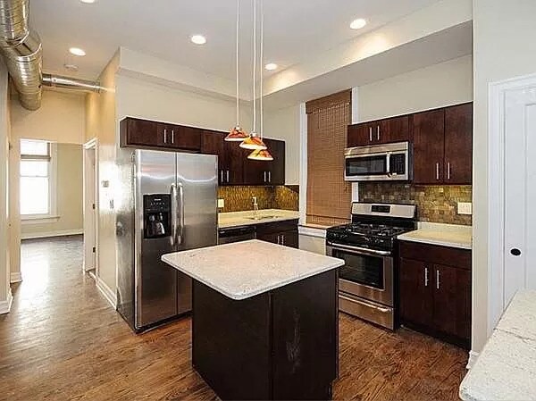 Foto del edificio - 2155 W Potomac Ave