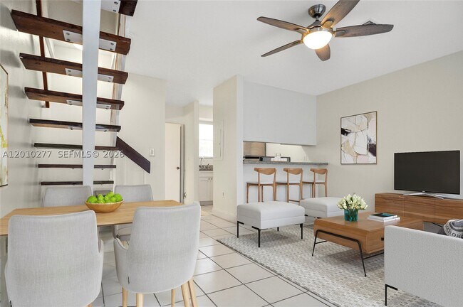 Building Photo - 798 Crandon Blvd