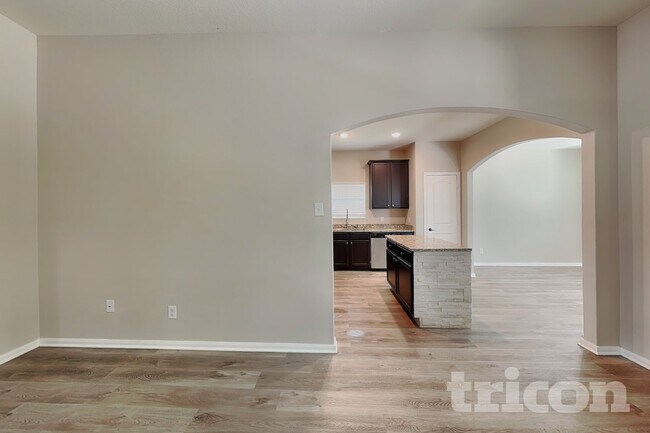 Foto del edificio - 7138 Turnbow