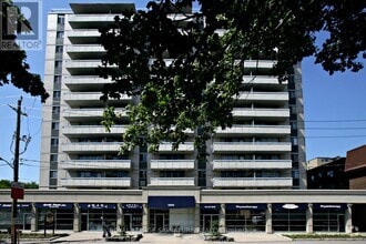 Building Photo - 1500-1500 Bathurst St