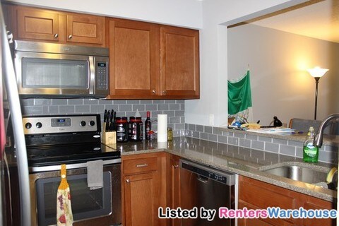 Building Photo - 3300 Louisiana Ave S