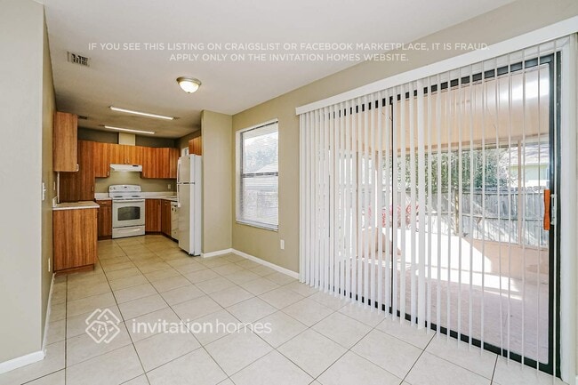 Building Photo - 1316 Wandering Oaks Dr