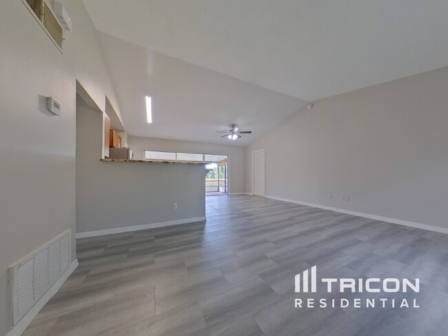 Foto del edificio - 762 S Edgemon Ave