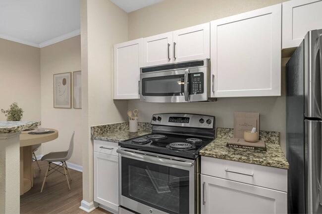 Building Photo - Thornberry Apartments
