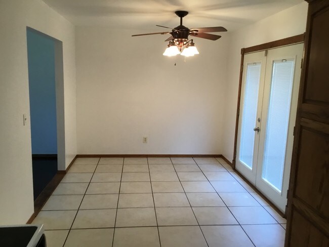 Foto del edificio - 1205 St George Ave