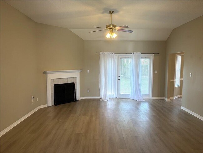 Foto del edificio - 2076 Willow Oak Dr