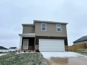 Building Photo - 205 Big Horn Rd