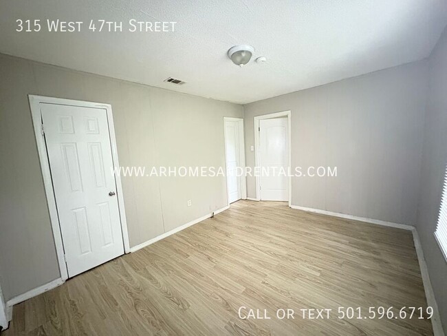 Foto del edificio - 315 W 47th St