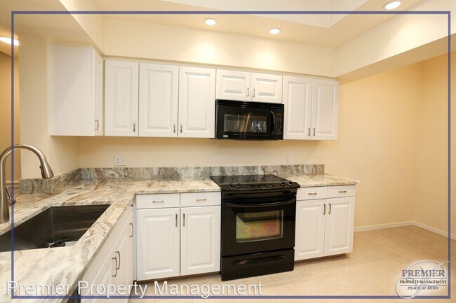 Building Photo - 2 br, 2 bath House - 512 Sugar Pine Lane