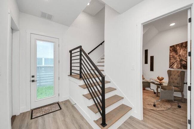 Building Photo - 3602 Runnels St
