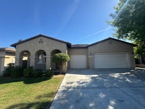 Building Photo - 9311 Camargo Way