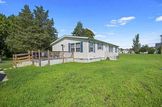 Building Photo - 3992 Midstate Rd