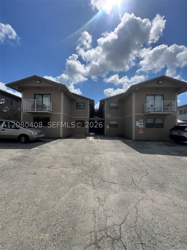 Building Photo - 5930 W 25th Ct