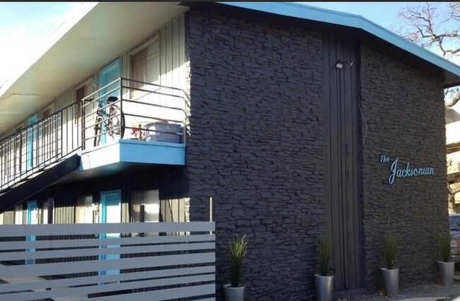 Foto del edificio - Affordable Hyde Park Living in Prime Central Austin Location