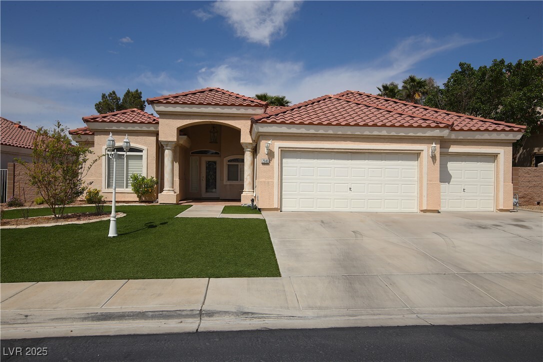 Primary Photo - 2593 Mizzoni Cir