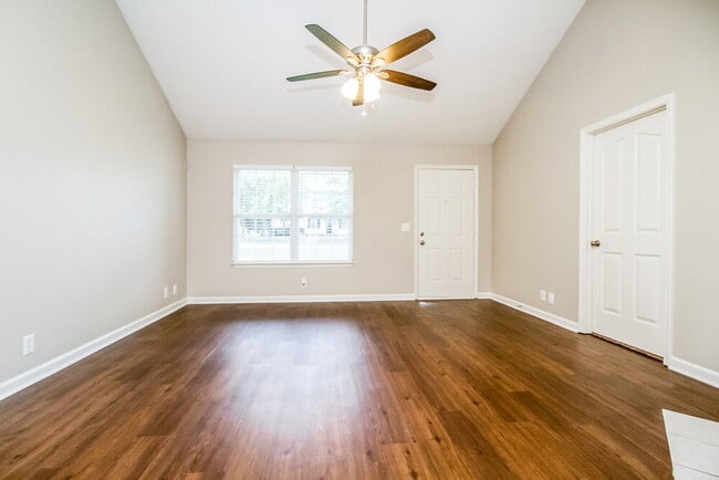 Building Photo - 2918 Weybridge Dr
