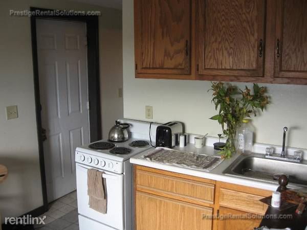 Building Photo - 2 br, 1 bath  - 20 McEnelly St #2