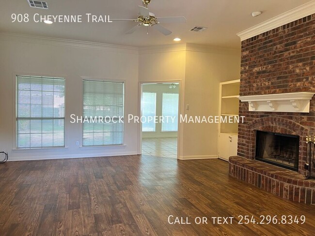 Building Photo - 4 Bedroom near Castleman Creek Elementary