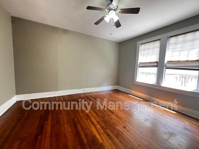 Foto del edificio - 627 Park Blvd