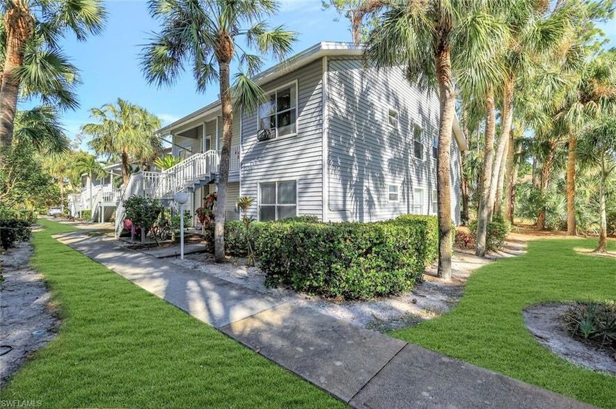 Foto principal - 1965 Courtyard Way